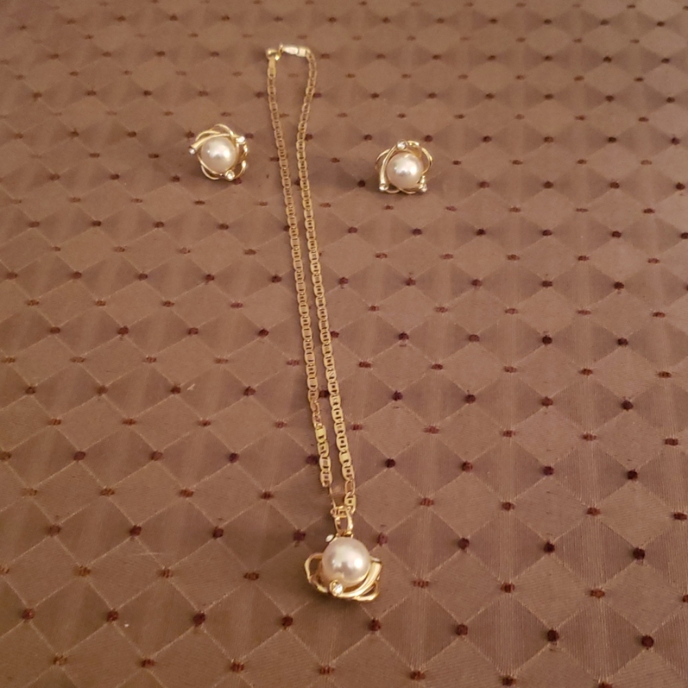 Necklace and matching earrings